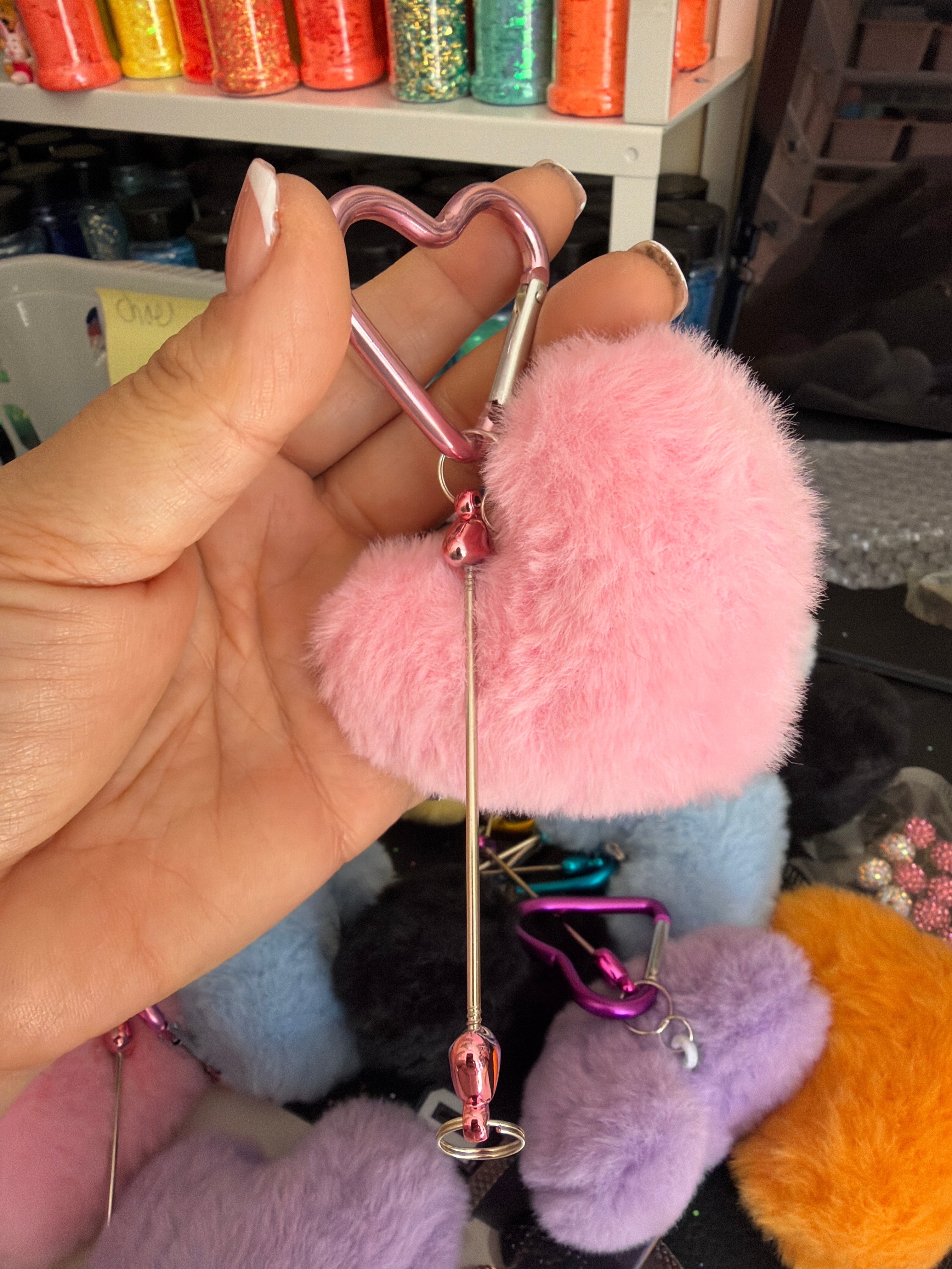 Keyrings with heart pom pom