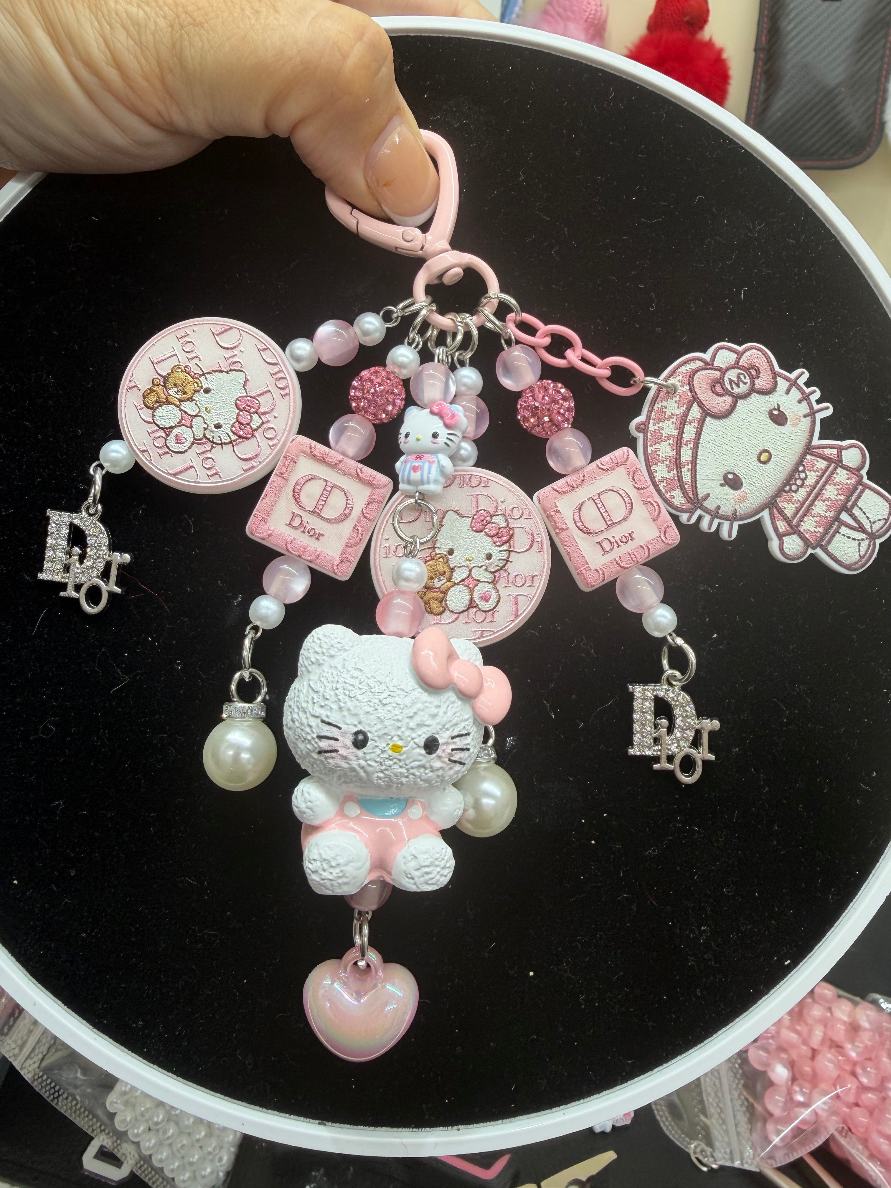Dior hello kitty